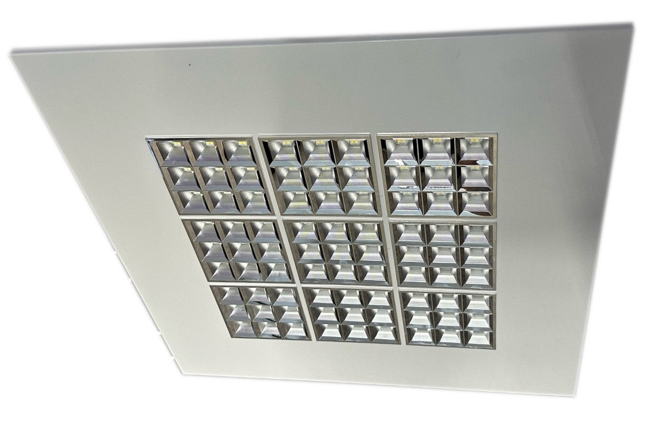 pim_1997_0_3716_GRILLESQ CEM kromi_fullHD.jpg